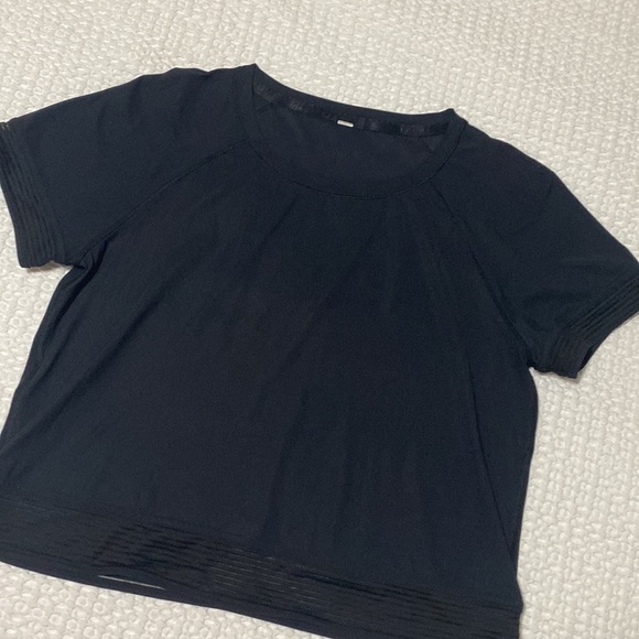 Lululemon Stripe In Stride Short Sleeve Black, size 6 - Picture 6 of 8